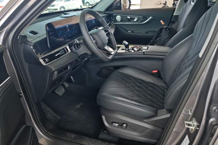 Used Chery Tiggo 7 PLUS 2023 1.6 TGDI DCT Prestige Edition Left Front Seat