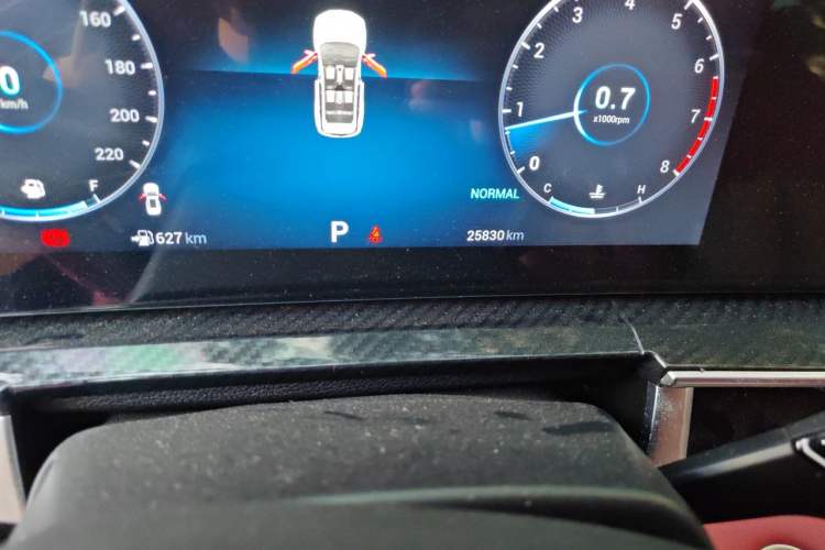 Used Chery Tiggo 7 PLUS 2023 1.6 TGDI DCT Prestige Edition Odometer Close Up