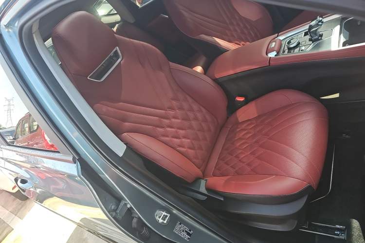 Used Chery Tiggo 7 PLUS 2023 Champion Edition 1.5 TCI CVT Luxury Model Right Front Seat