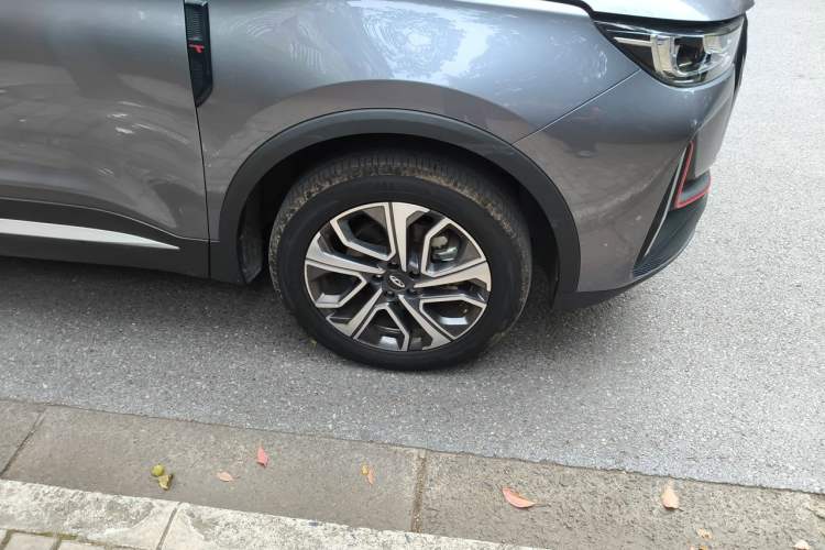 Used Chery Tiggo 7 PLUS 2023 Champion Edition 1.6 TGDI DCT Extraordinary Version Right Front Wheel Hub