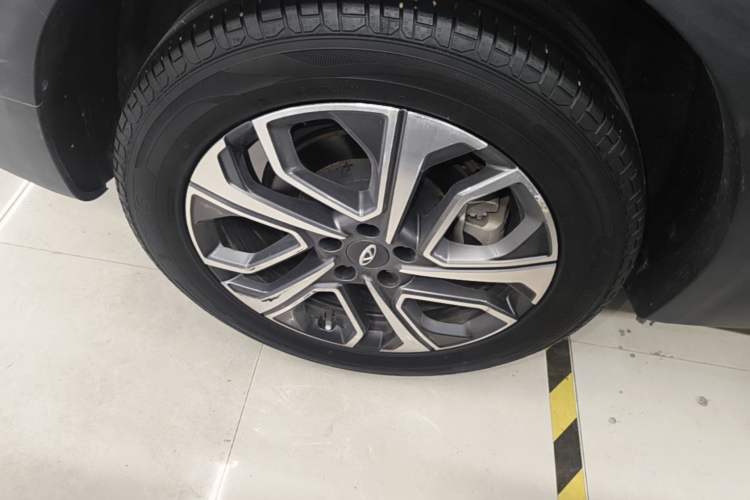 Used Chery Tiggo 7 PLUS 2023 Facelift 1.6 TGDI DCT Luxury Model Right Rear Wheel Hub