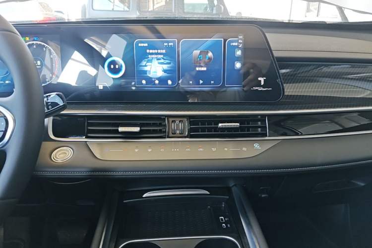 Used Chery Tiggo 7 PLUS 2023 Champion Edition 1.5 TCI CVT Extraordinary Version Audio And AC Panel