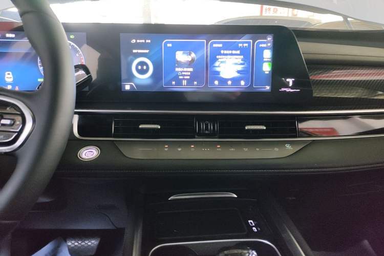 Used Chery Tiggo 7 PLUS 2023 Champion Edition 1.5TGDI DCT Prestige Model Audio And AC Panel