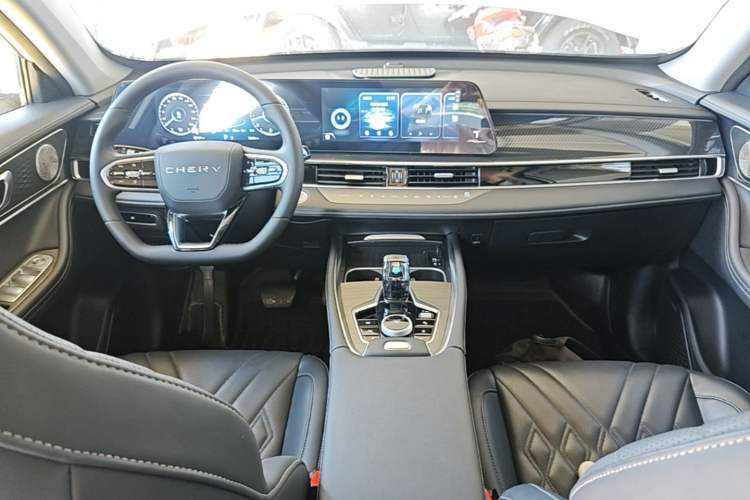 Used Chery Tiggo 7 PLUS 2023 Champion Edition 1.5 TCI CVT Extraordinary Version Center Console