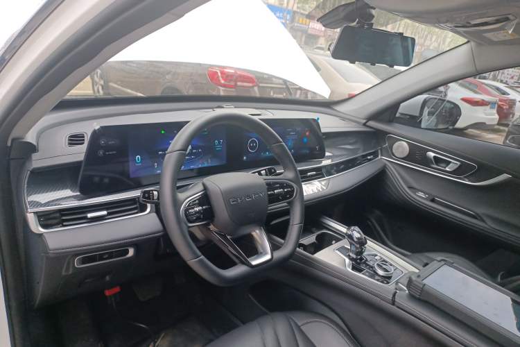 Used Chery Tiggo 7 PLUS 2023 Champion Edition 1.6 TGDI DCT Extraordinary Version Center Console