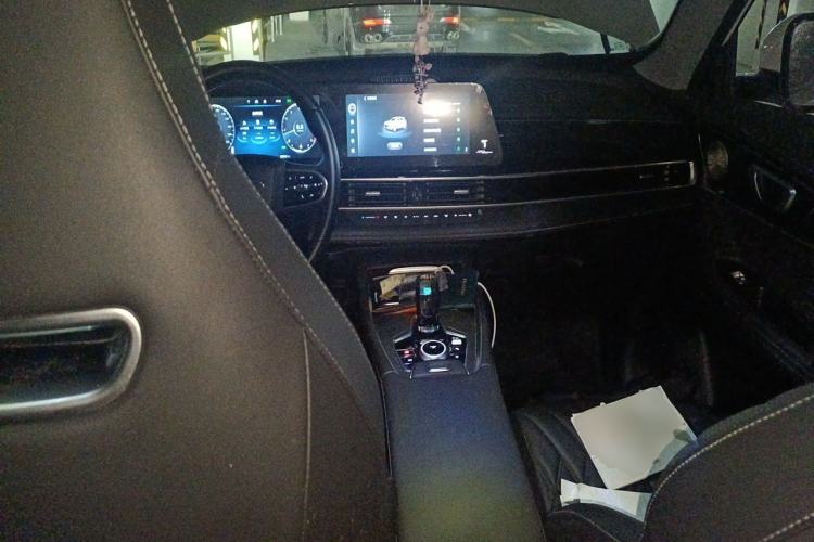 Used Chery Tiggo 7 PLUS 2023 Champion Edition 1.5 TCI CVT Luxury Model Center Console