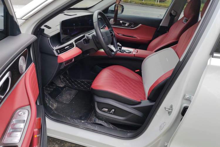 Used Chery Tiggo 7 PLUS 2023 1.6 TGDI DCT Prestige Edition Driver Seat