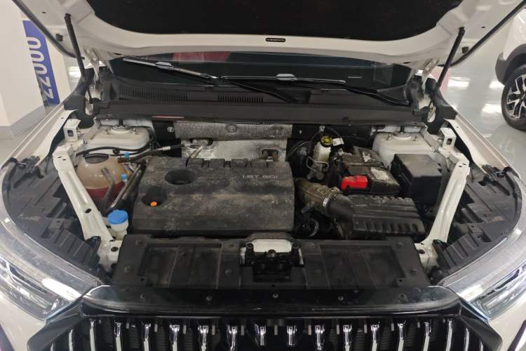 Used Chery Tiggo 7 PLUS 2023 Facelift 1.6 TGDI DCT Luxury Model Engine Bay