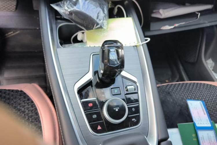 Used Chery Tiggo 7 PLUS 2023 Revised Version 1.6 TGDI DCT Prestige Edition Gear Lever
