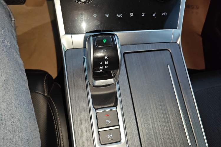 Used Chery Tiggo 7 PLUS 2023 1.5 TCI CVT New Enjoyment Edition Gear Lever