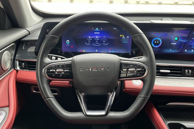 Used Chery Tiggo 7 PLUS 2023 1.6 TGDI DCT Luxury Model Interior 5