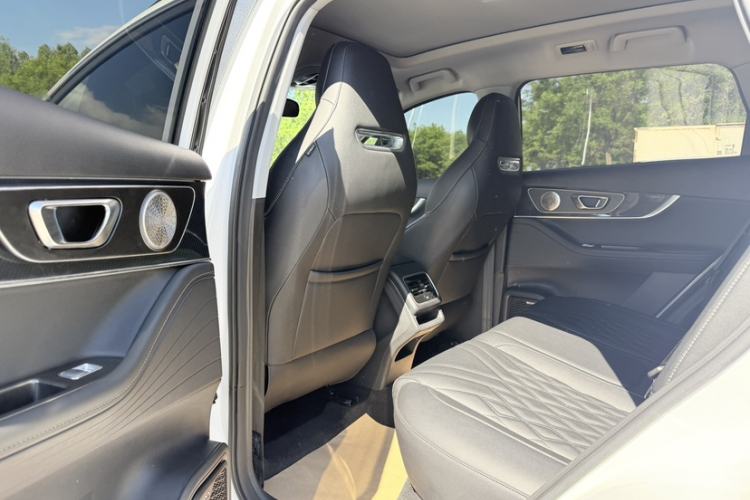 Used Chery Tiggo 7 PLUS 2023 Champion Edition 1.5 TCI CVT Extraordinary Version Interior 6