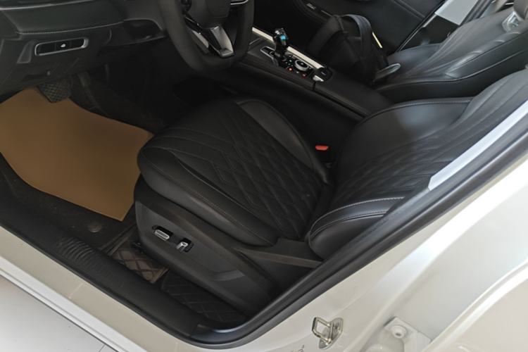 Used Chery Tiggo 7 PLUS 2023 Champion Edition 1.6 TGDI DCT Extraordinary Version Left Front Seat