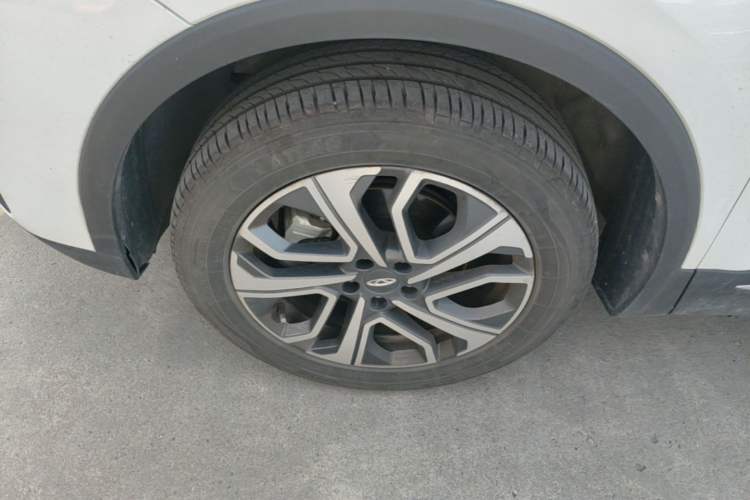 Used Chery Tiggo 7 PLUS 2023 Champion Edition 1.5TGDI DCT Prestige Model Left Front Wheel Hub