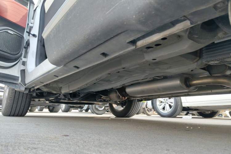 Used Chery Tiggo 7 PLUS 2023 Champion Edition 1.5TGDI DCT Prestige Model Left Side Sill