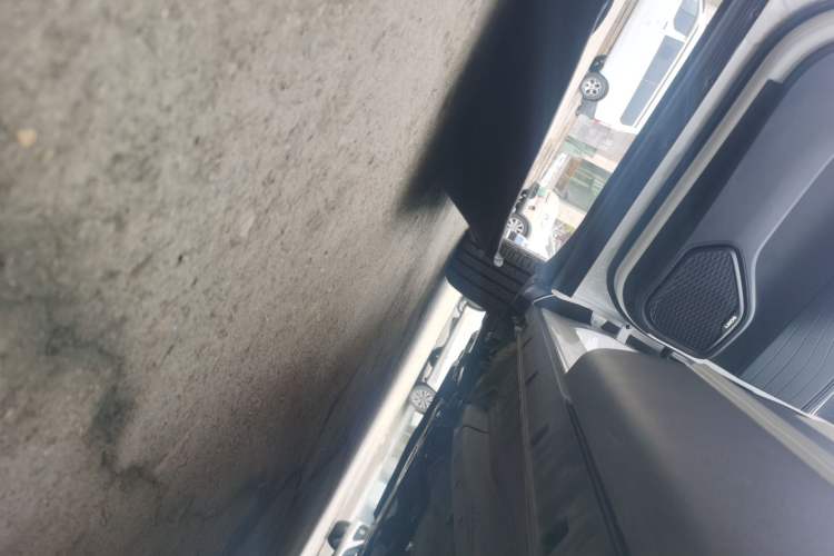 Used Chery Tiggo 7 PLUS 2023 Facelift 1.6 TGDI DCT Luxury Model Left Side Sill