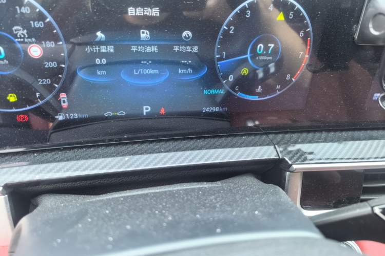 Used Chery Tiggo 7 PLUS 2023 Revised 1.6 TGDI DCT Flagship Edition Odometer Close Up
