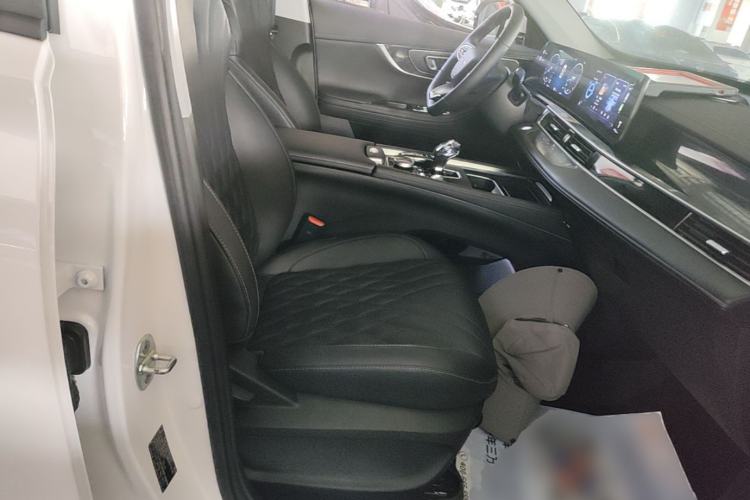 Used Chery Tiggo 7 PLUS 2023 Champion Edition 1.5TGDI DCT Prestige Model Right Front Seat