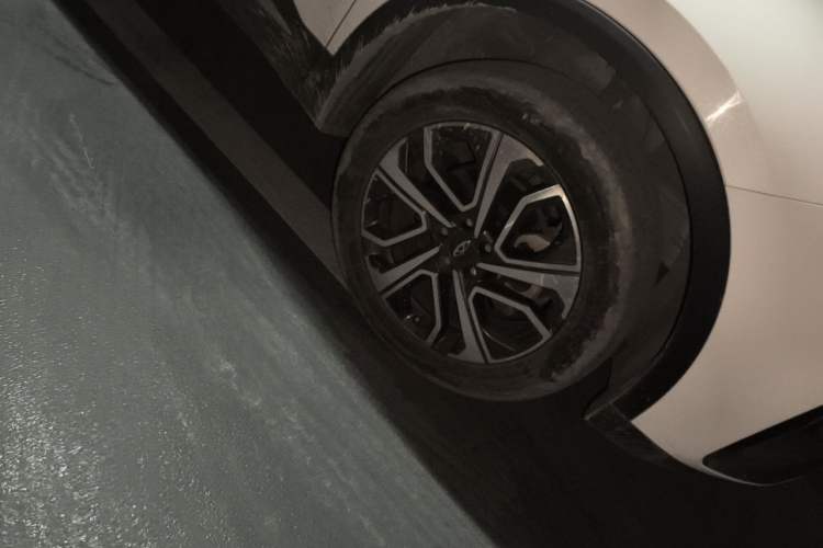 Used Chery Tiggo 7 PLUS 2023 1.6 TGDI DCT Prestige Edition Right Front Wheel Hub