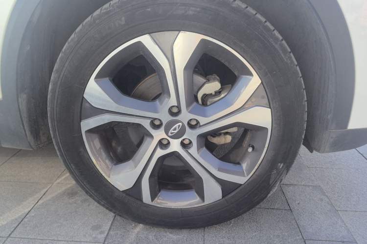 Used Chery Tiggo 7 PLUS 2023 1.6 TGDI DCT Flagship Version Right Front Wheel Hub
