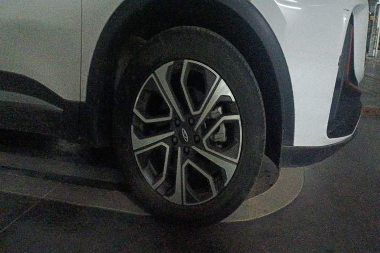 Used Chery Tiggo 7 PLUS 2023 Champion Edition 1.5 TCI CVT Luxury Model Right Front Wheel Hub