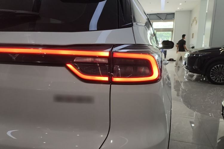 Used Chery Tiggo 7 PLUS 2023 Revised 1.6 TGDI DCT Flagship Edition Right Rear Taillight