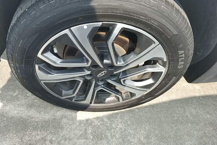 Used Chery Tiggo 7 PLUS 2023 Champion Edition 1.6 TGDI DCT Extraordinary Version Right Rear Wheel Hub