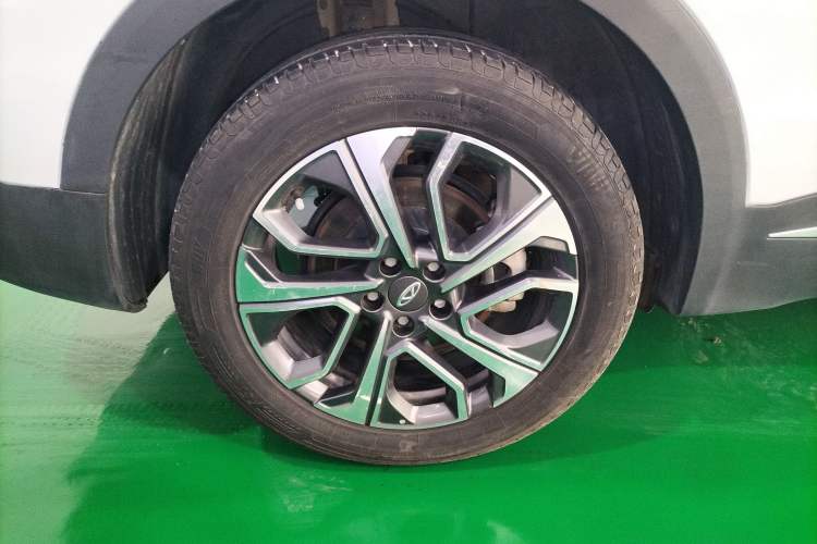 Used Chery Tiggo 7 PLUS 2023 Facelift 1.6 TGDI DCT Luxury Model Right Rear Wheel Hub