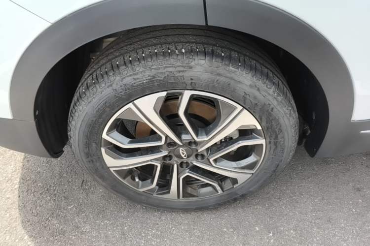 Used Chery Tiggo 7 PLUS 2023 Champion Edition 1.6 TGDI DCT Extraordinary Version Right Rear Wheel Hub