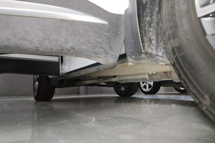 Used Chery Tiggo 7 PLUS 2023 Champion Edition 1.5TGDI DCT Prestige Model Right Side Sill