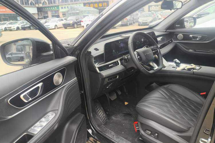 Used Chery Tiggo 7 PLUS 2025 1.6 TGDI DCT Prestige Version Interior 3