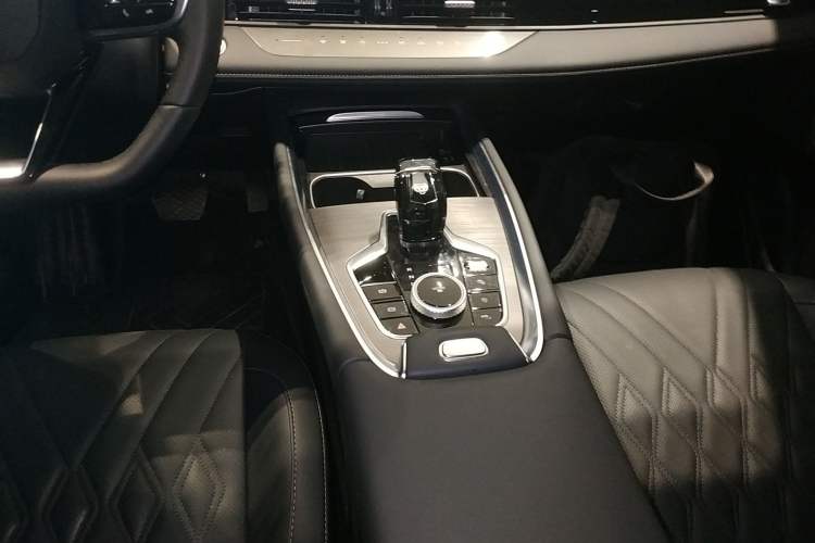 Used Chery Tiggo 7 PLUS 2025 Model 1.5T CVT Prestige Gear Lever