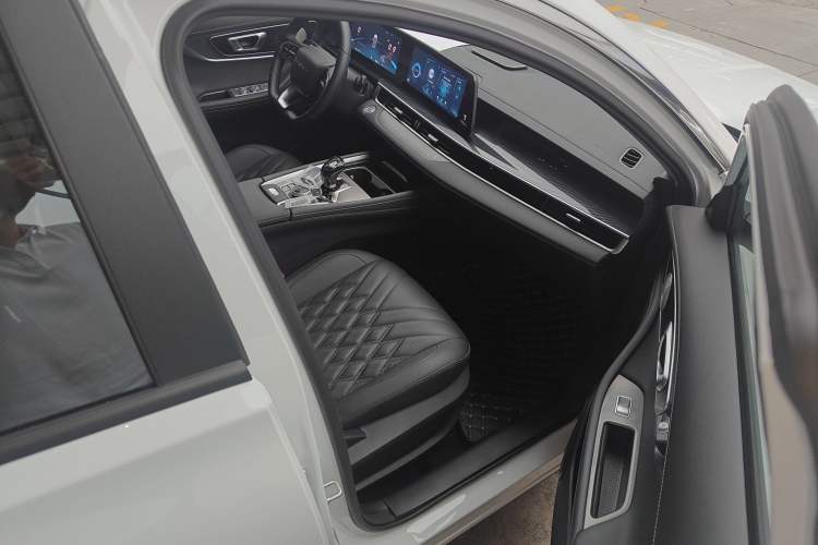 Used Chery Tiggo 7 PLUS 2025 1.6 TGDI DCT Luxury Version Right Front Seat