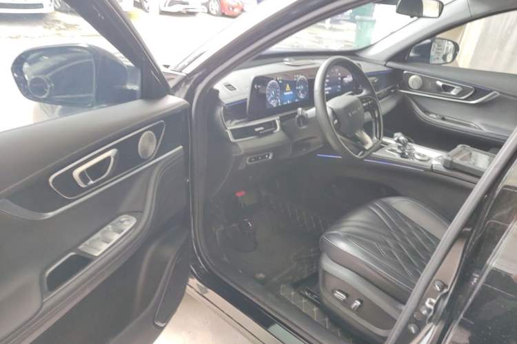 Used Chery Tiggo 7 PLUS New Energy 2023 Champion Edition 1.5T 100KM Speedy Version Driver Seat