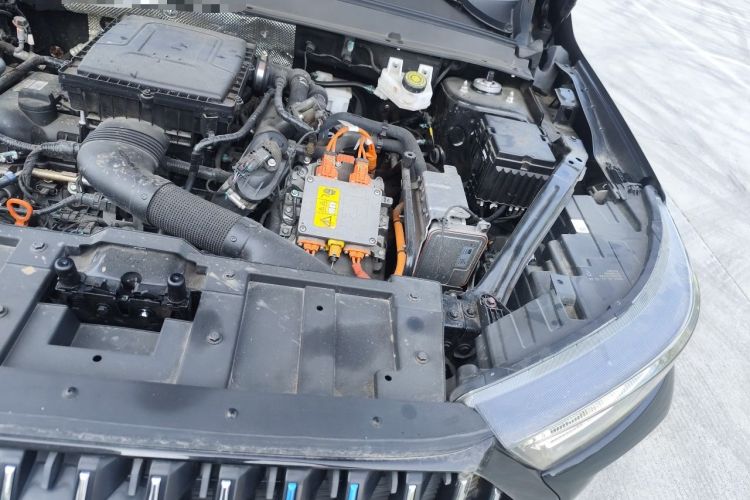 Used Chery Tiggo 7 PLUS New Energy 2023 Champion Edition 1.5T 100KM Speedy Version Engine Bay Left