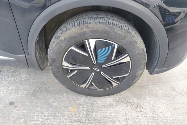 Used Chery Tiggo 7 PLUS New Energy 2023 Champion Edition 1.5T 100KM Speedy Version Right Front Wheel Hub