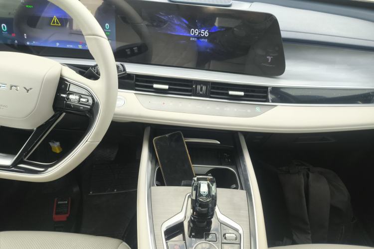 Used Chery Tiggo 7 PLUS New Energy 2023 1.5T ZhiShang Trim Audio And AC Panel
