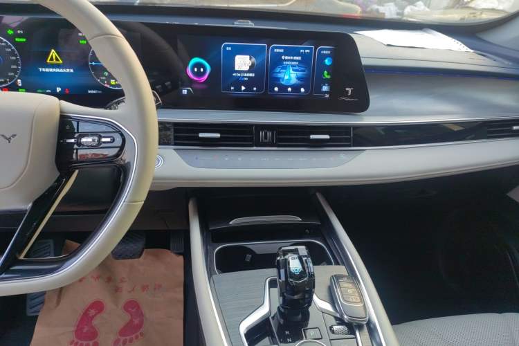 Used Chery Tiggo 7 PLUS New Energy 2023 1.5T Zhiyuan Trim Audio And AC Panel