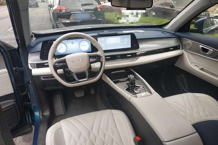 Used Chery Tiggo 7 PLUS New Energy 2023 1.5T ZhiZun Trim Center Console