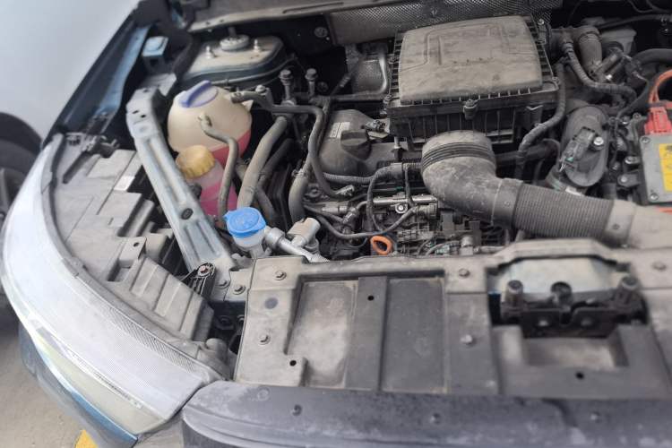 Used Chery Tiggo 7 PLUS New Energy 2023 1.5T Zhiyuan Trim Engine Bay Right