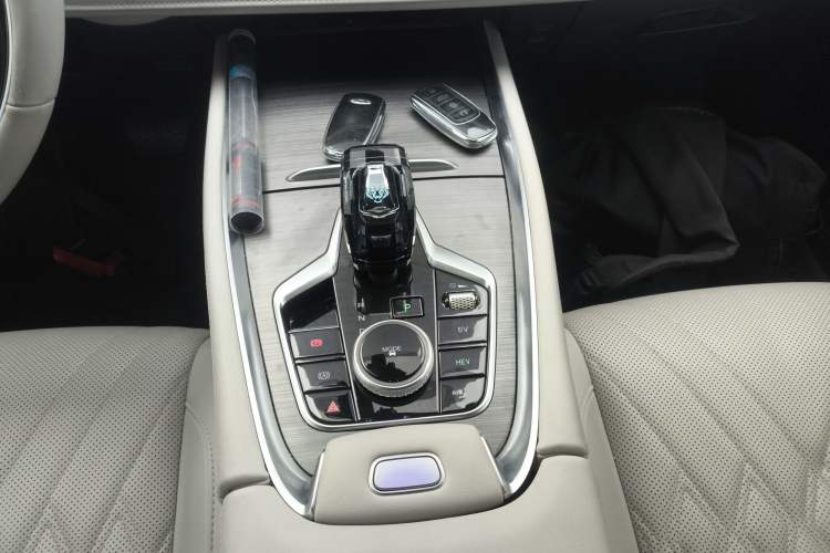 Used Chery Tiggo 7 PLUS New Energy 2023 1.5T ZhiShang Trim Gear Lever