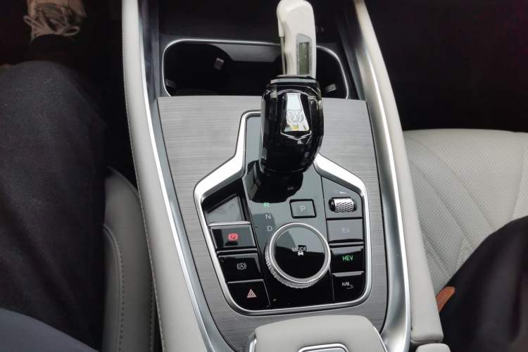 Used Chery Tiggo 7 PLUS New Energy 2023 1.5T Zhiyuan Trim Gear Lever