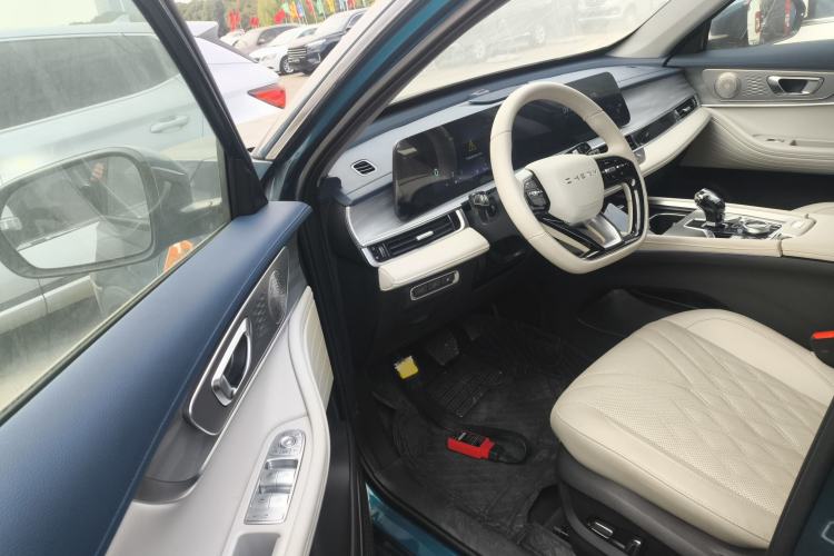 Used Chery Tiggo 7 PLUS New Energy 2023 1.5T ZhiShang Trim Interior 3