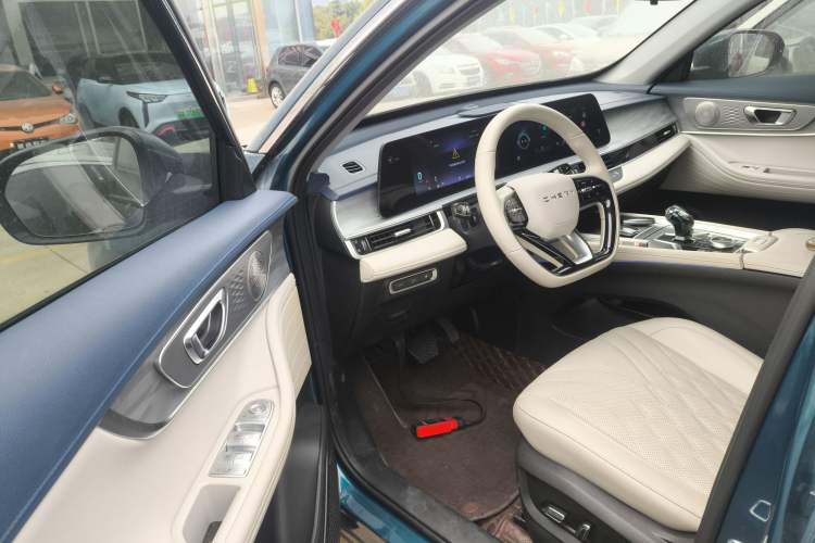 Used Chery Tiggo 7 PLUS New Energy 2023 1.5T ZhiShang Trim Interior 3