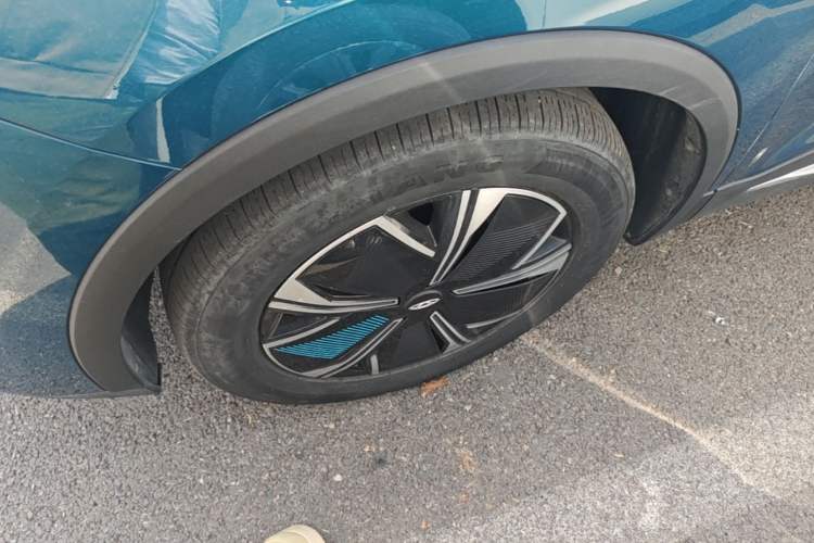Used Chery Tiggo 7 PLUS New Energy 2023 1.5T ZhiShang Trim Left Front Wheel Hub