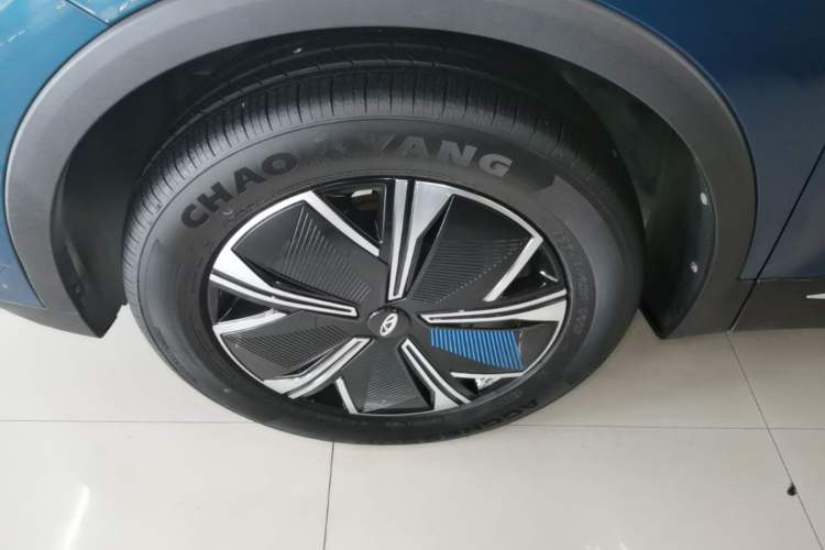 Used Chery Tiggo 7 PLUS New Energy 2023 Champion Edition 1.5T 100KM Speedy Version Left Front Wheel Hub