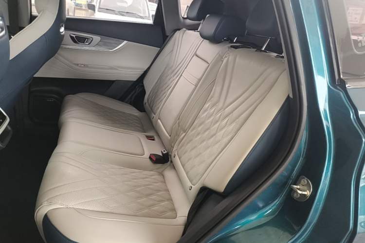 Used Chery Tiggo 7 PLUS New Energy 2023 1.5T ZhiShang Trim Left Rear Seat