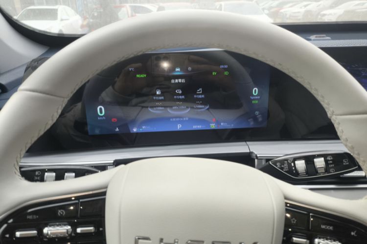 Used Chery Tiggo 7 PLUS New Energy 2023 1.5T ZhiShang Trim Odometer Close Up
