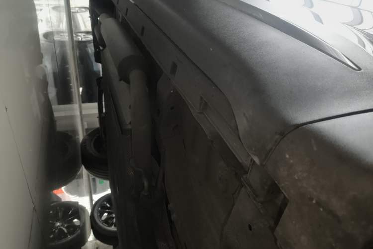 Used Chery Tiggo 7 PLUS New Energy 2023 Champion Edition 1.5T 100KM Speedy Version Right Side Sill