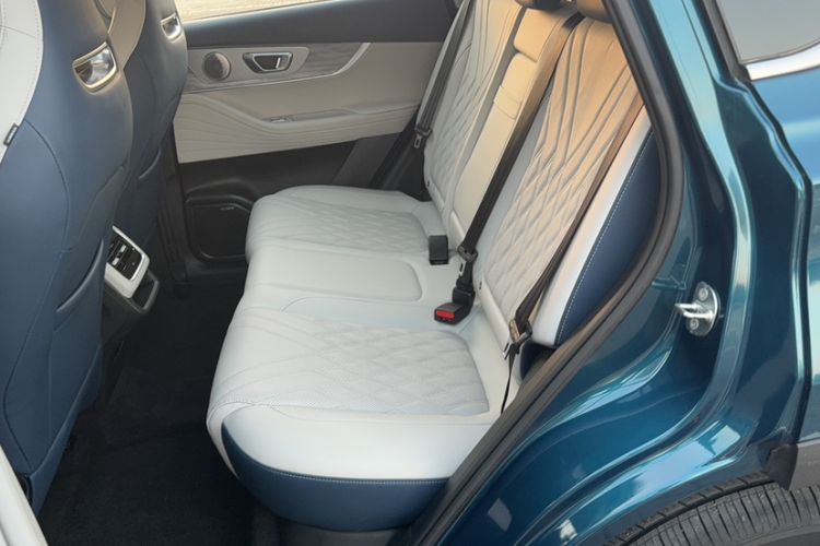 Used Chery Tiggo 7 PLUS New Energy 2023 1.5T Zhiyuan Trim Interior 3